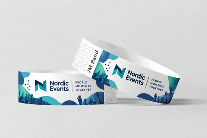 Twee papieren polsbandjes met full colour blauw-groen evenementlogo