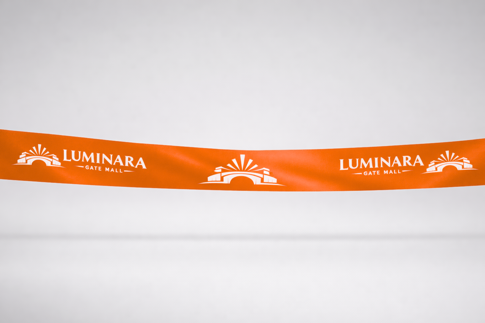 Oranje ECO satijnen inauguratielint met custom print van JM Band®.